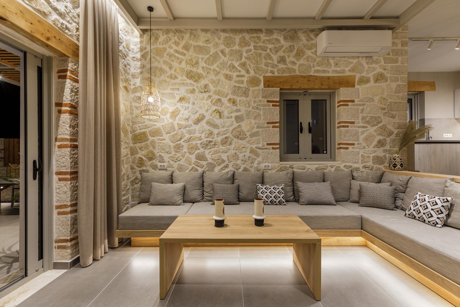 armonia-ii-villa-paxos-livingroom-02