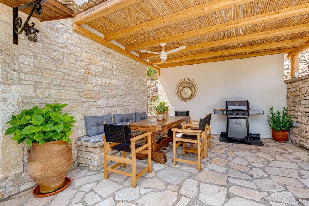 aurora-villa-paxos-bbq-01