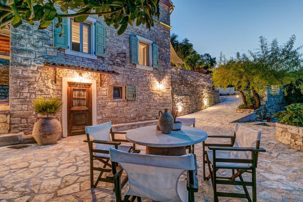 aurora-villa-paxos-outdoor-space-02