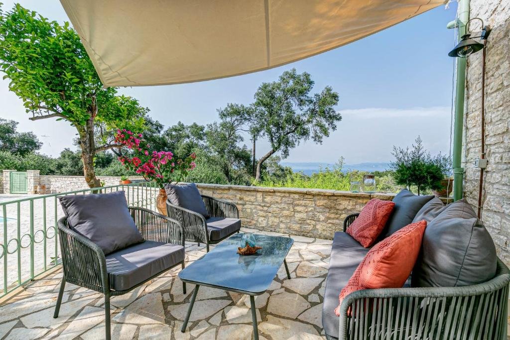 aurora-villa-paxos-outdoor-space-04