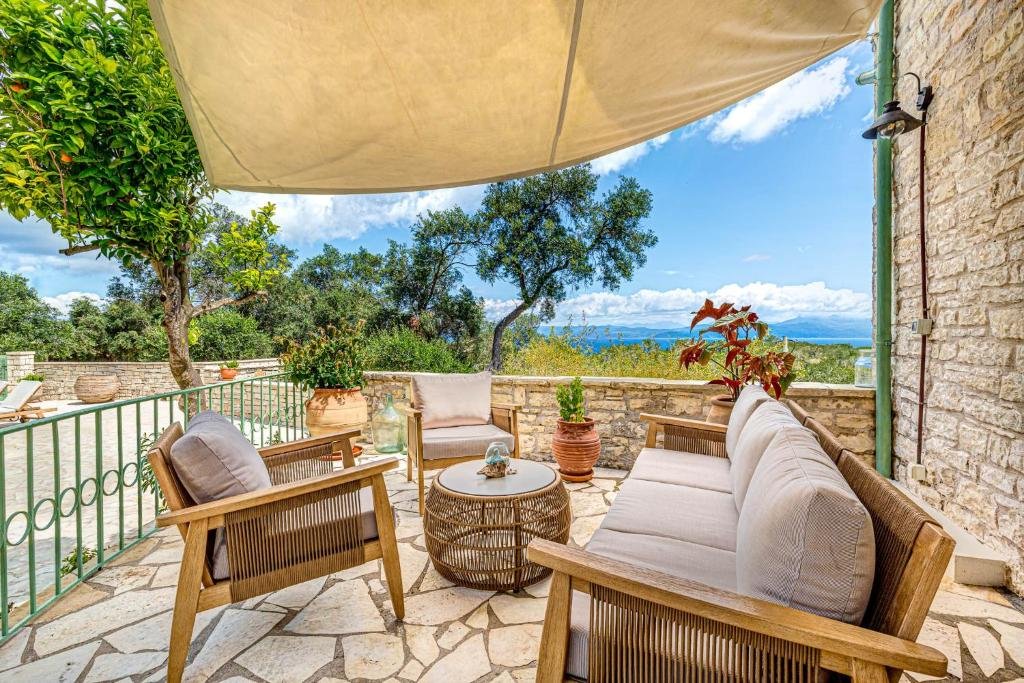 aurora-villa-paxos-outdoor-space-06