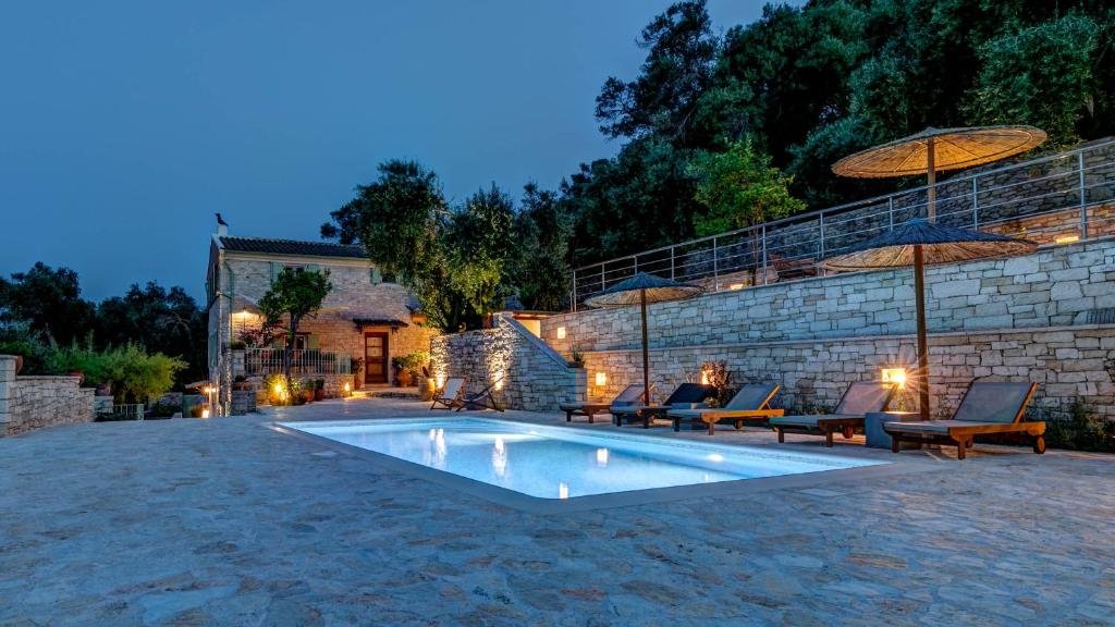 aurora-villa-paxos-pool-03