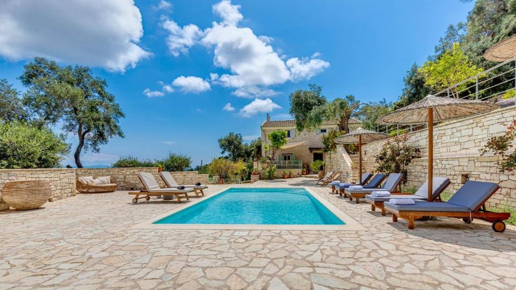 aurora-villa-paxos-pool-07