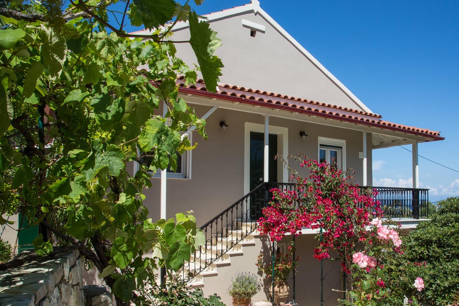 chrissa-villa-paxos-outdoor-space-04