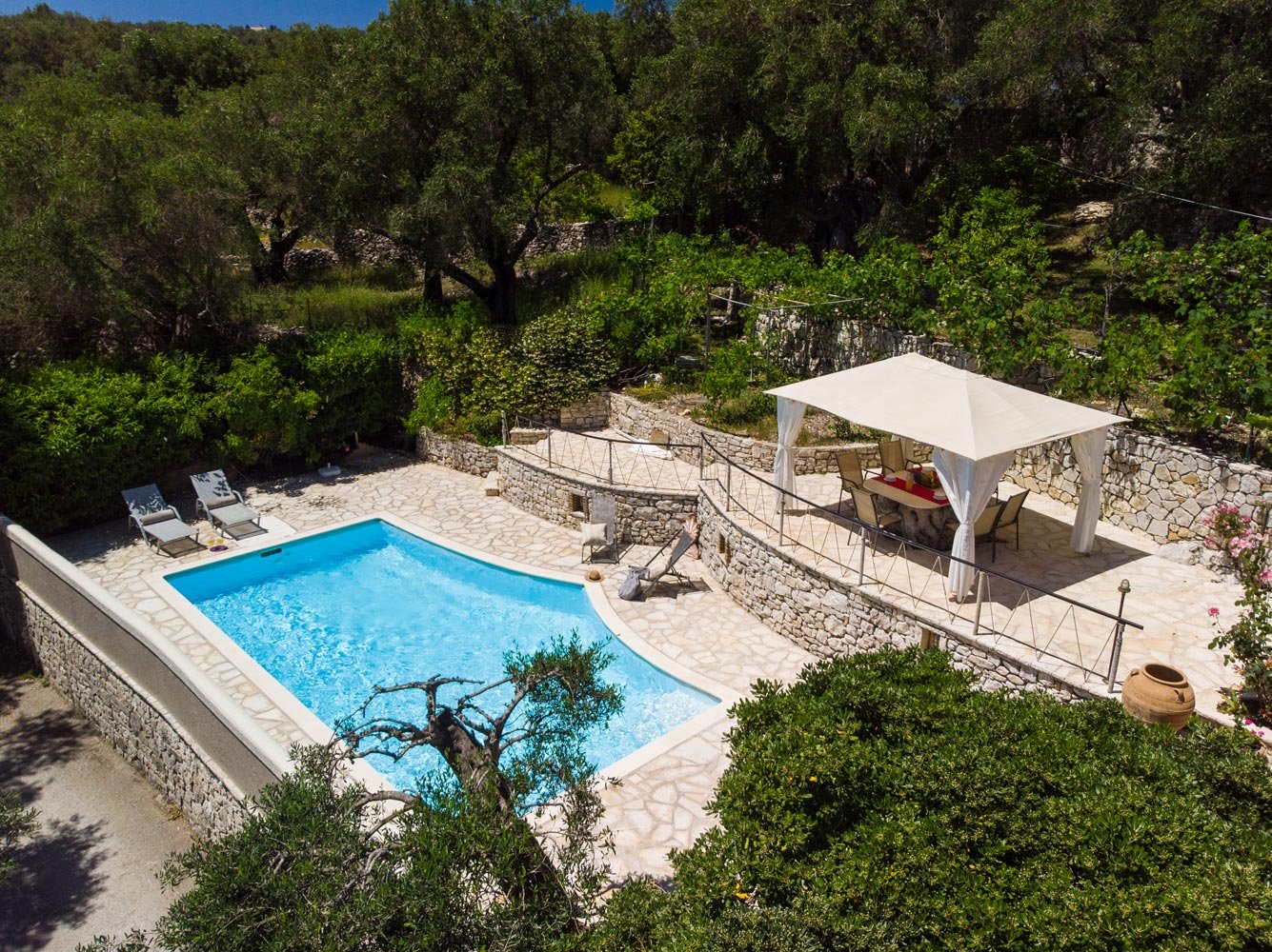 chrissa-villa-paxos-outdoor-space-07