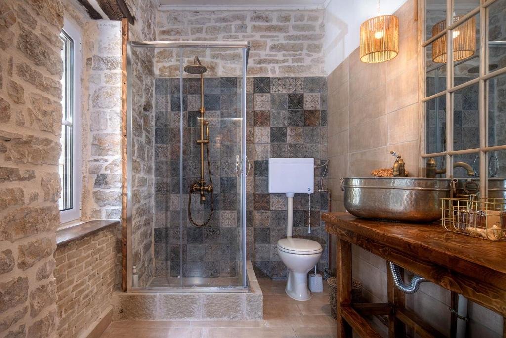 country-house-villa-paxos-bathroom-01