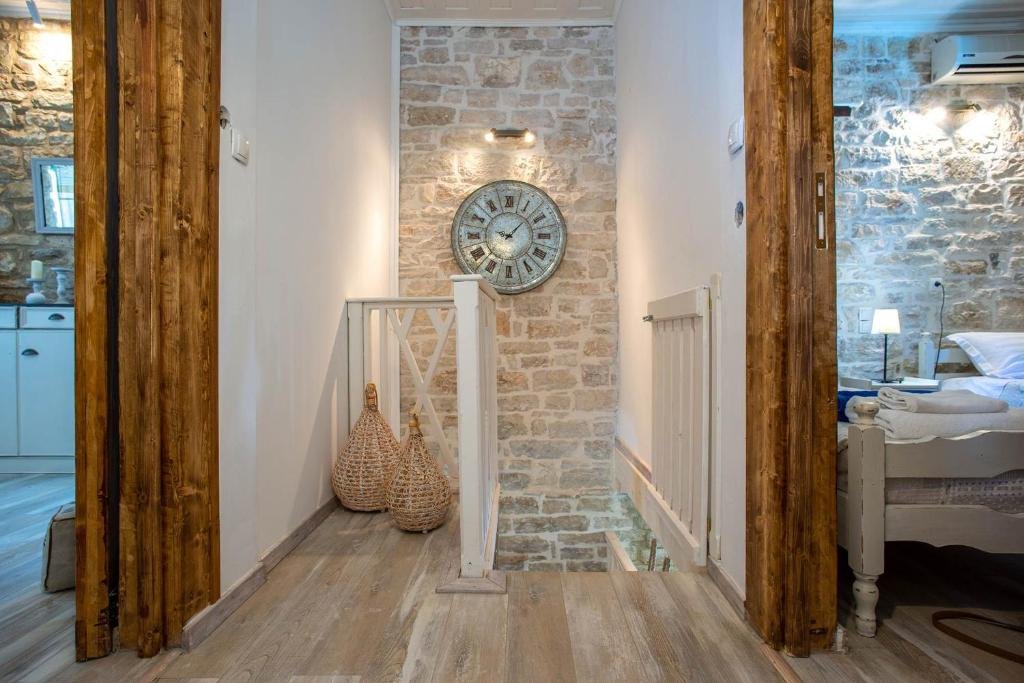 country-house-villa-paxos-bedroom-05