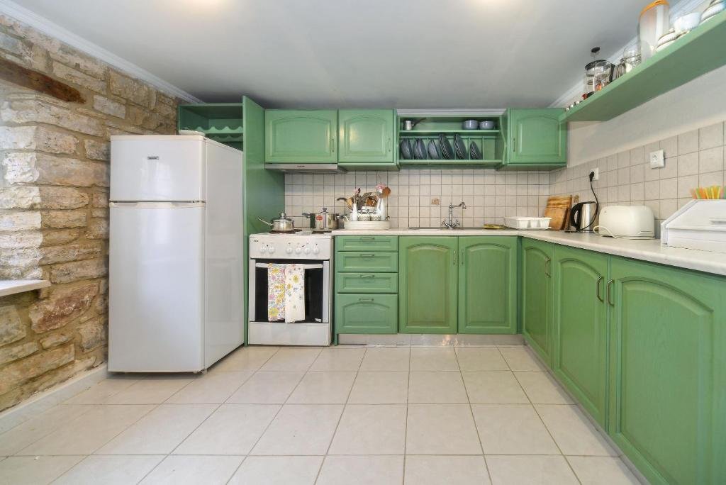 country-house-villa-paxos-kitchen-01