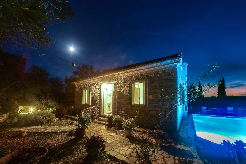 country-house-villa-paxos-outdoor-space-01