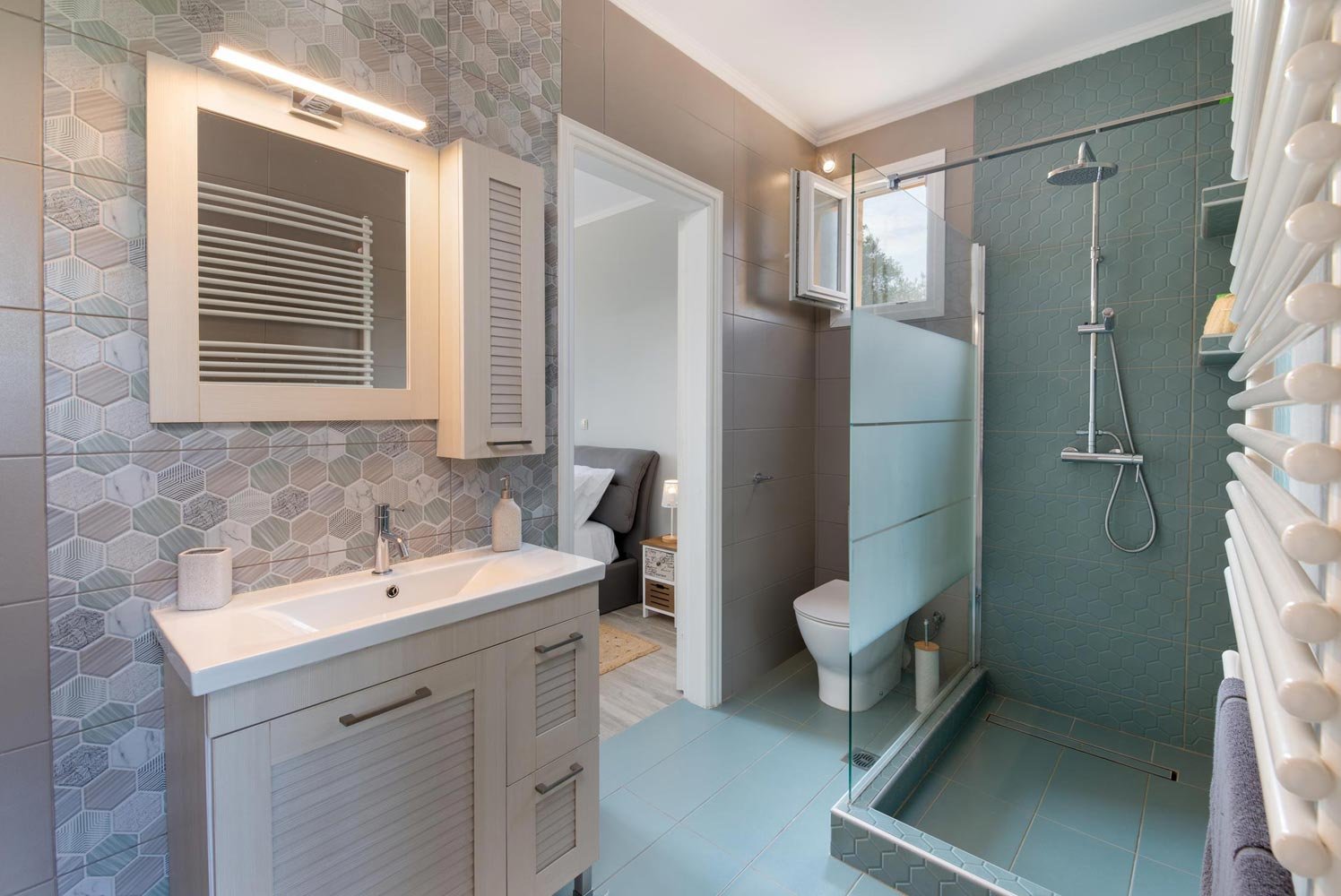 elisabetta-villa-paxos-bathroom-01