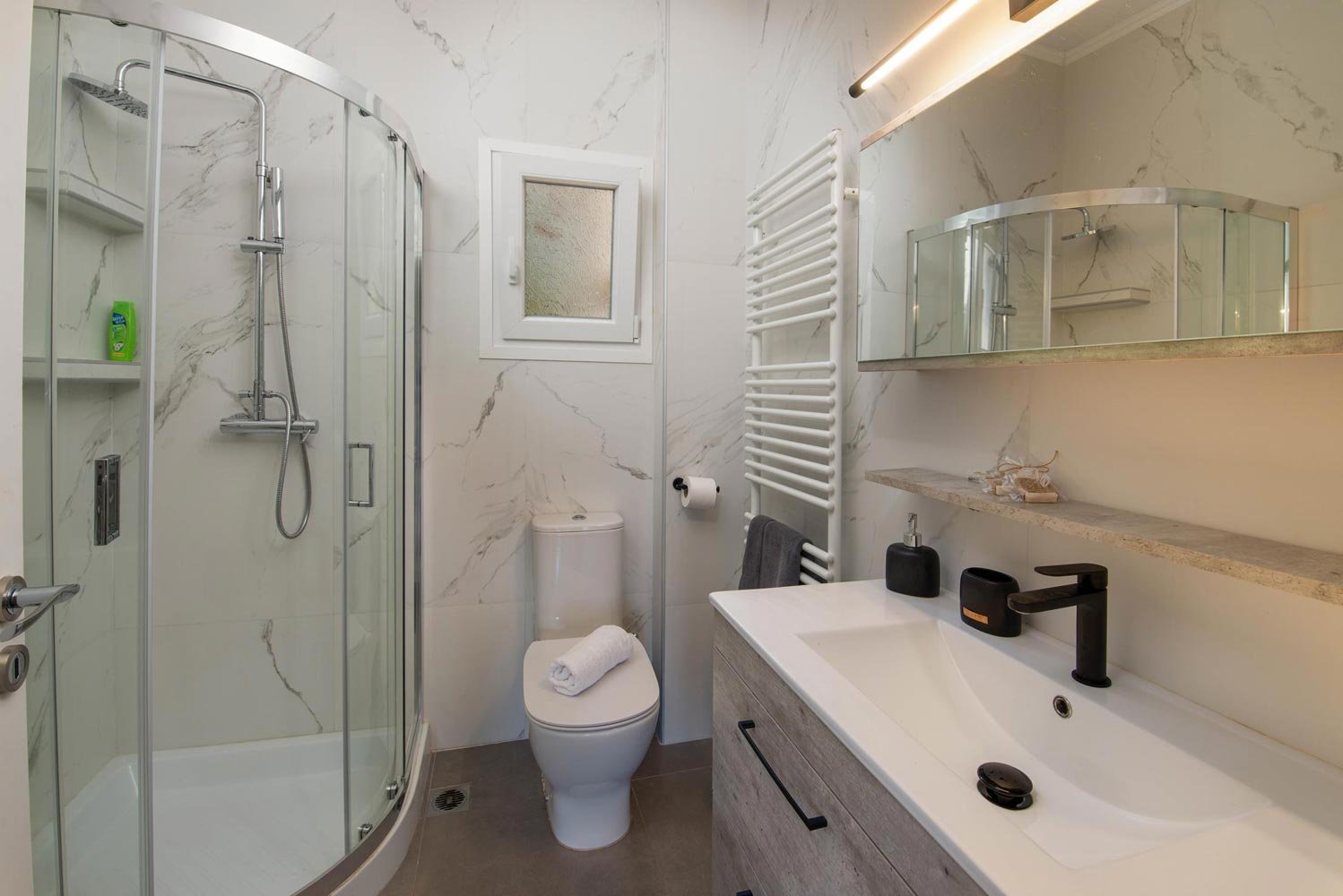 elisabetta-villa-paxos-bathroom-02