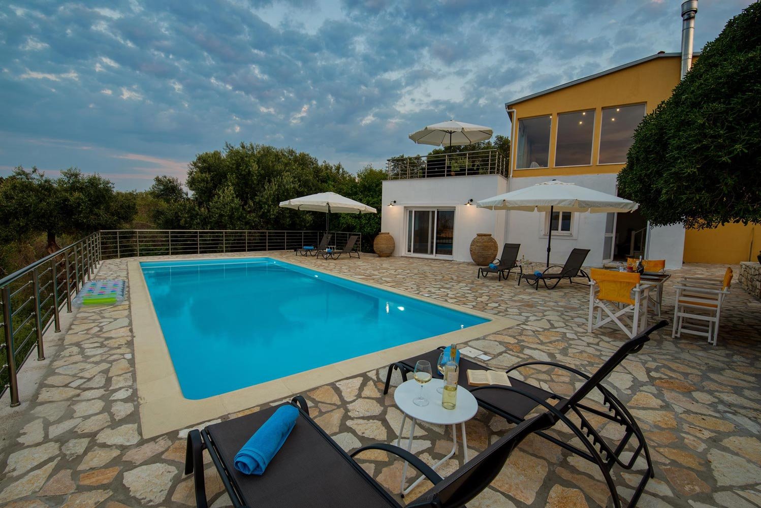 elisabetta-villa-paxos-pool-08