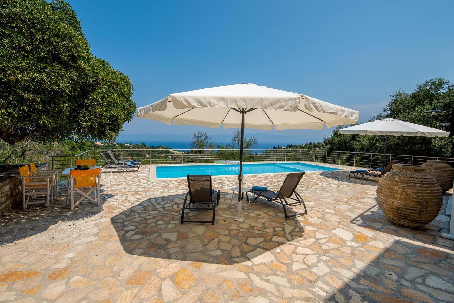 elisabetta-villa-paxos-pool-11