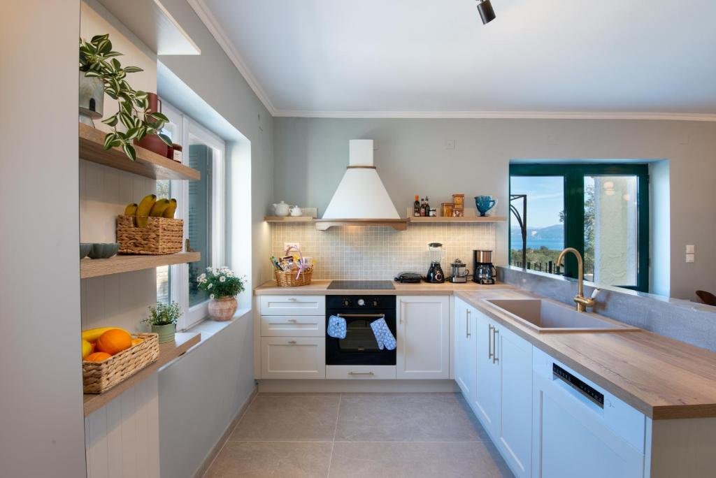 levanda-villa-paxos-kitchen-01