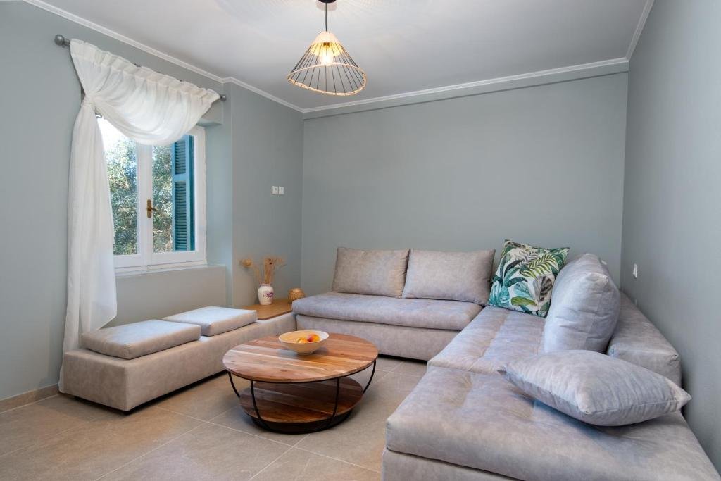 levanda-villa-paxos-livingroom-02