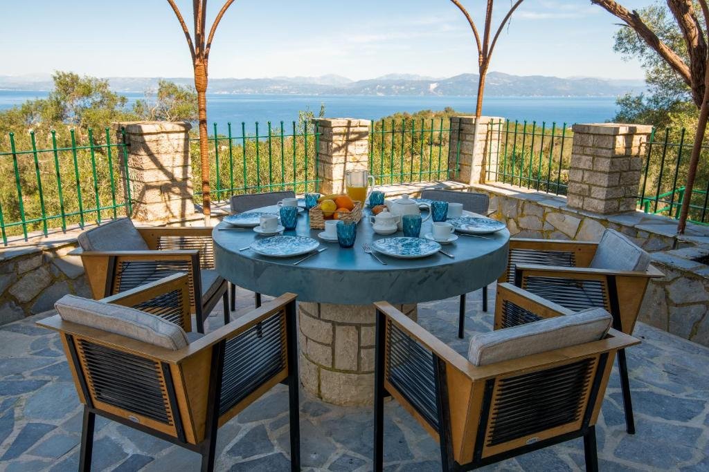 levanda-villa-paxos-outside-space-02