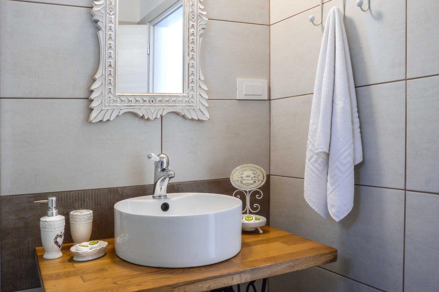 marmari-villa-paxos-bathroom-08