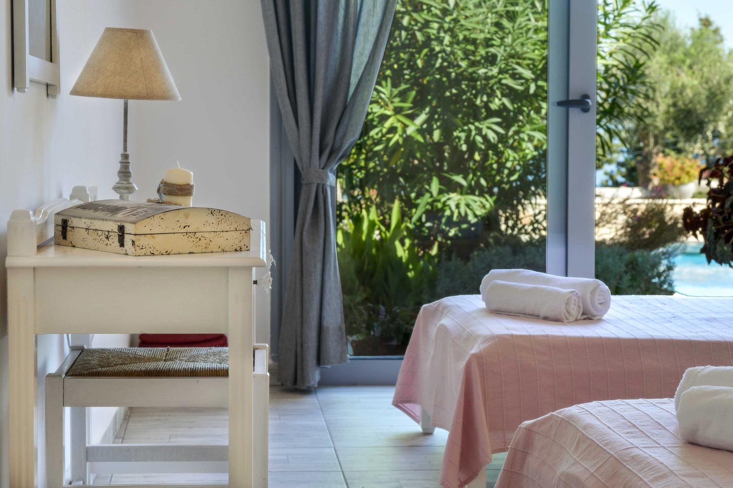 marmari-villa-paxos-bedroom-08