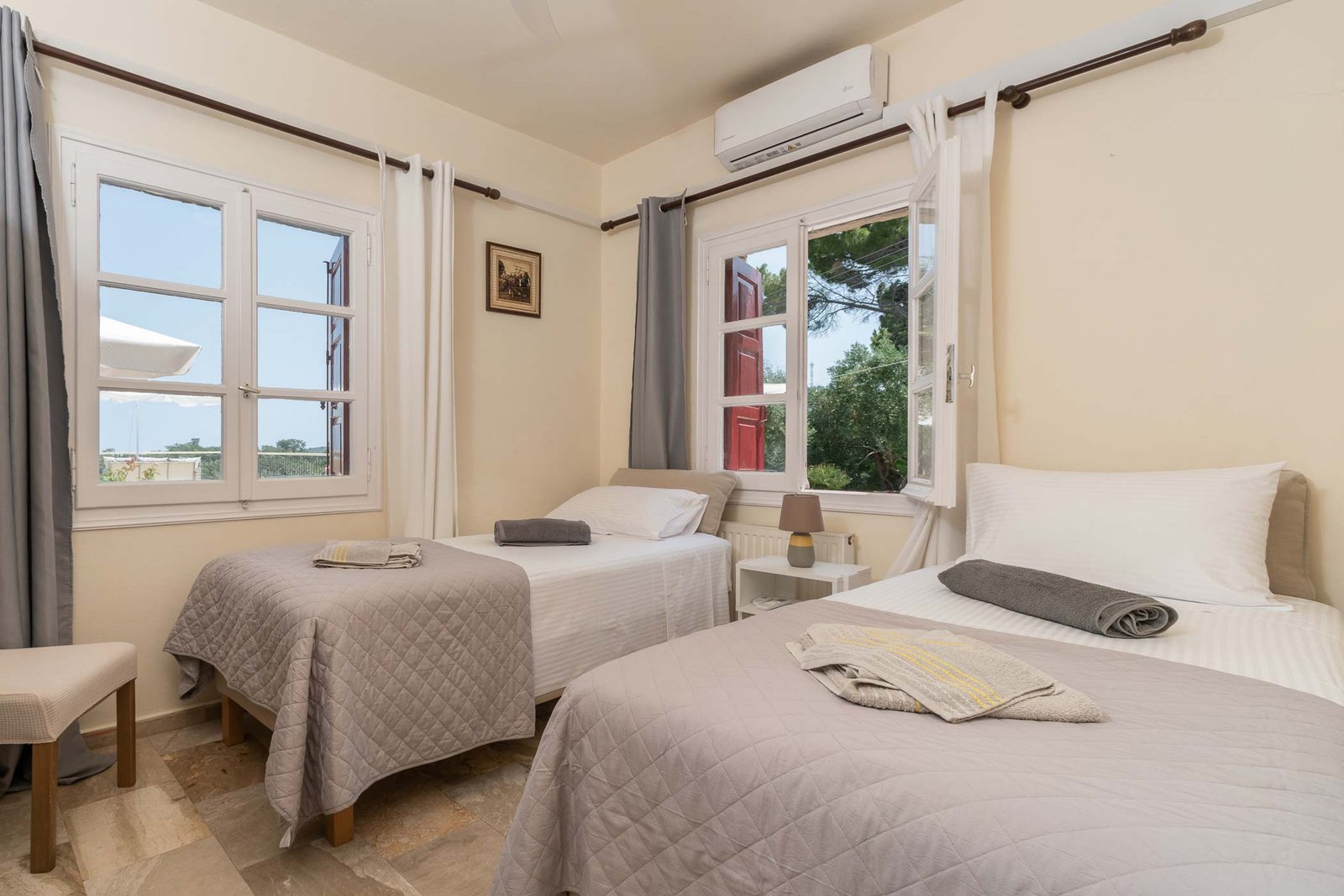 romanatika-villa-paxos-bedroom-04
