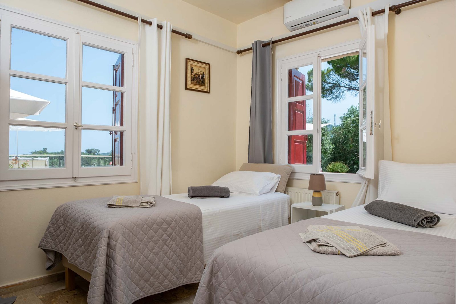 romanatika-villa-paxos-bedroom-05