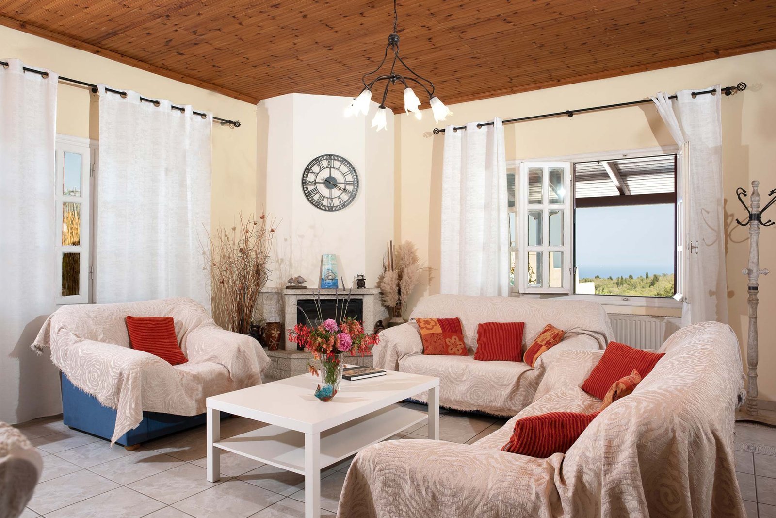 romanatika-villa-paxos-livingroom-01