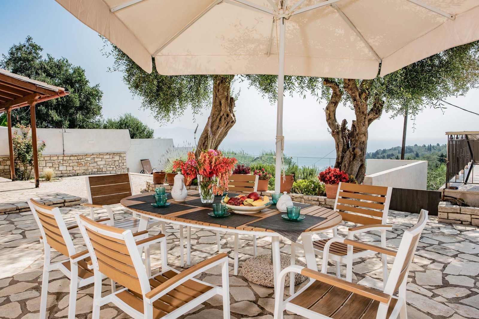 romanatika-villa-paxos-outdoor-space-03