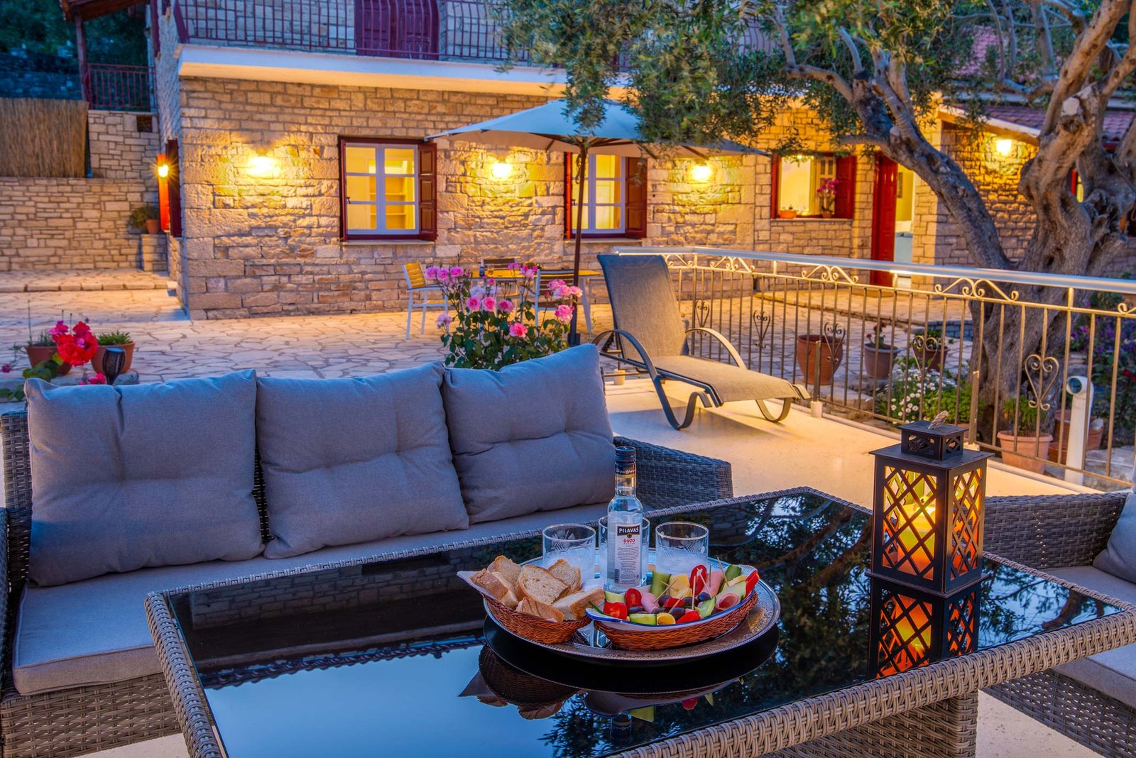 romanatika-villa-paxos-outdoor-space-04