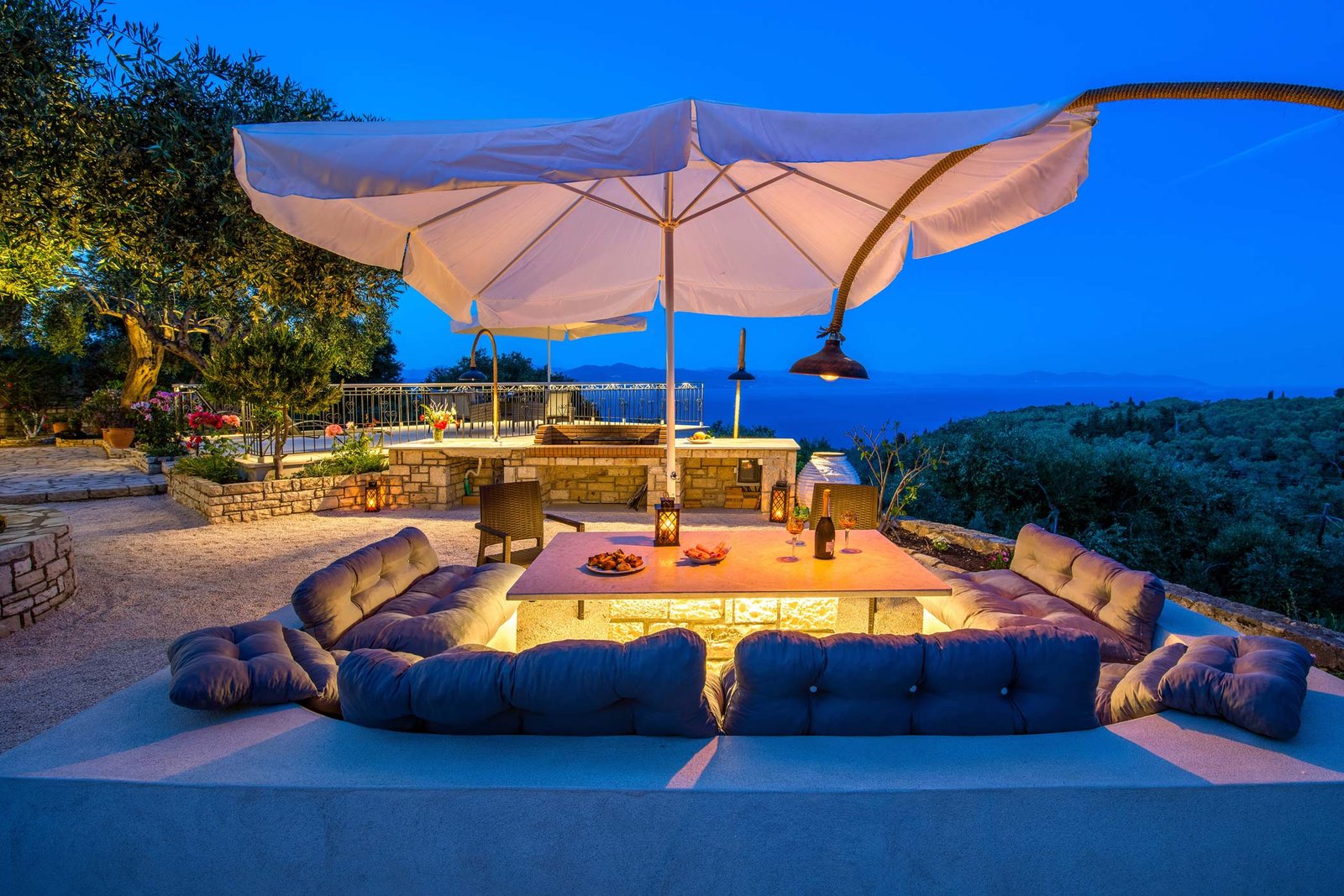 romanatika-villa-paxos-outdoor-space-06