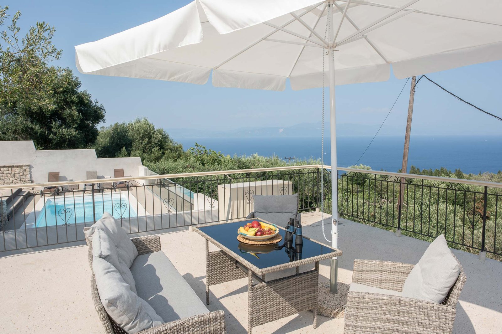 romanatika-villa-paxos-outdoor-space-09