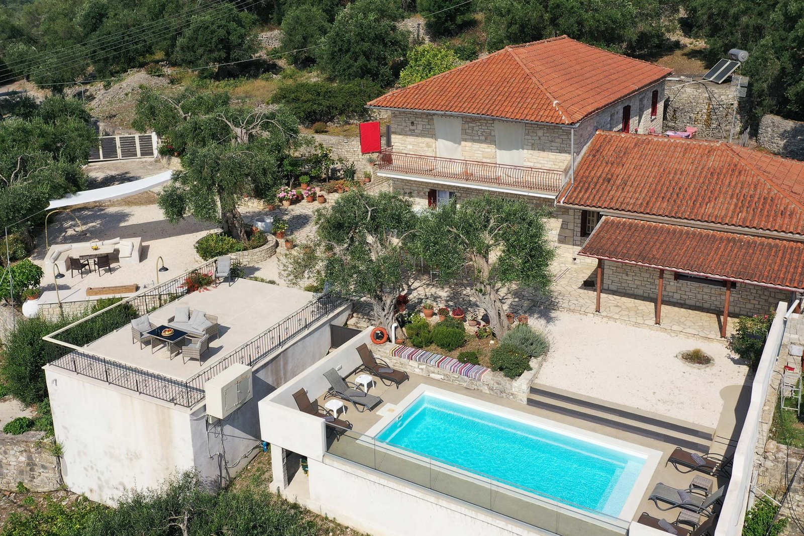 romanatika-villa-paxos-outdoor-space-17