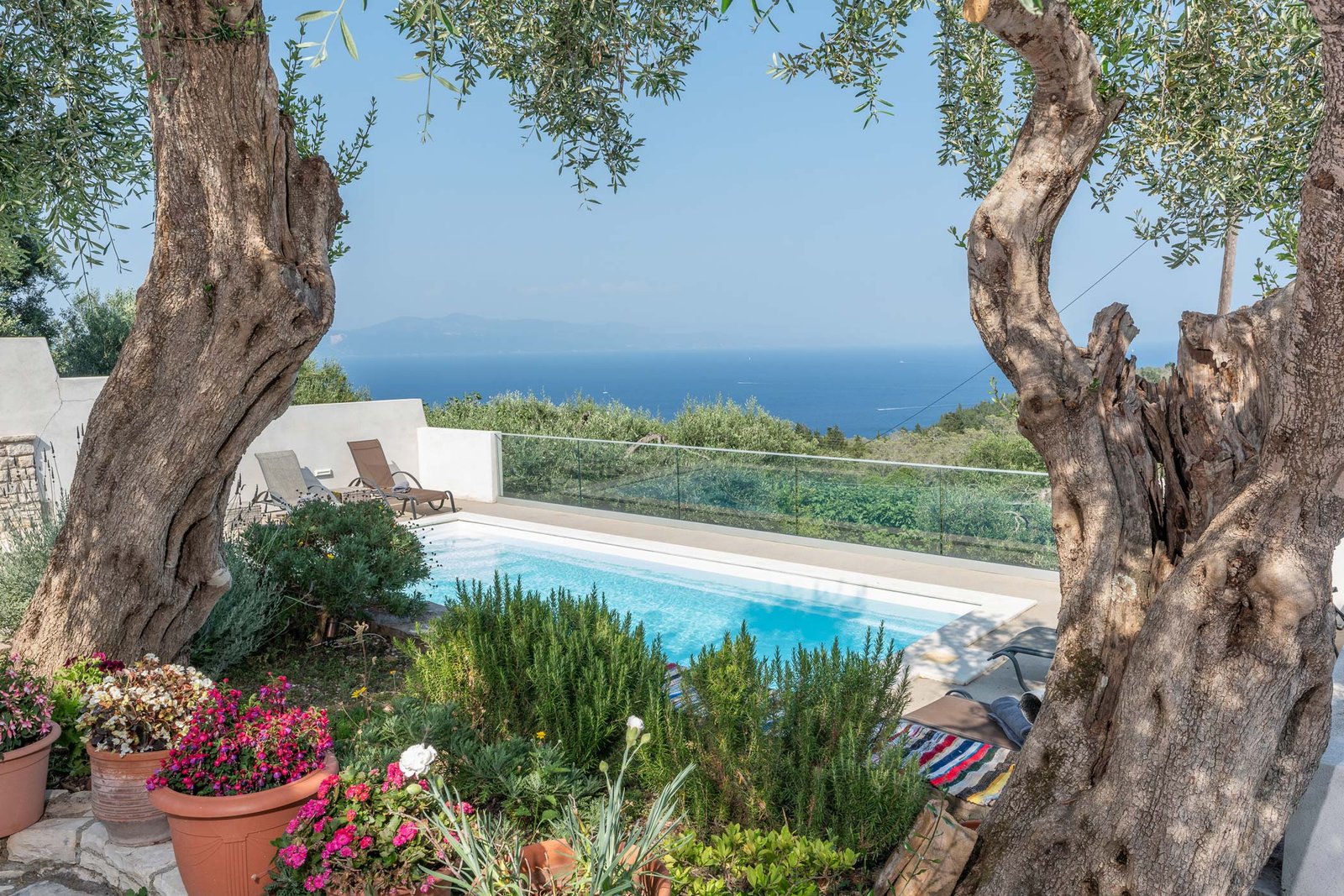 romanatika-villa-paxos-pool-01