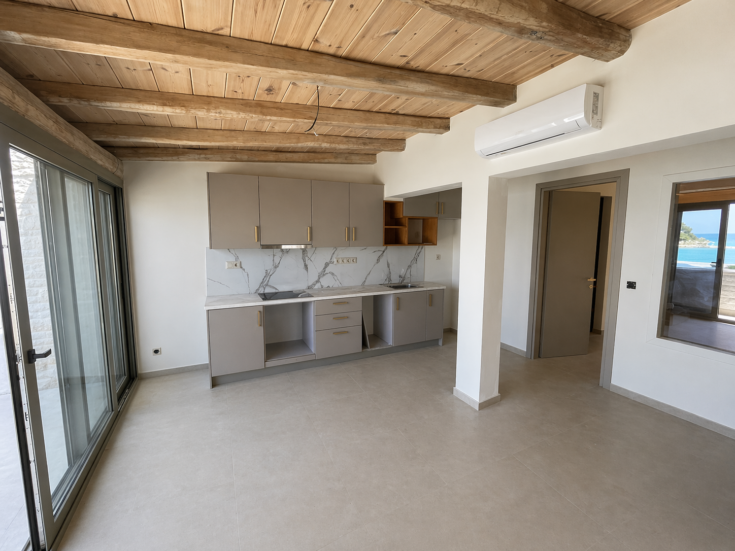 tasos-luxury-studio-5-2