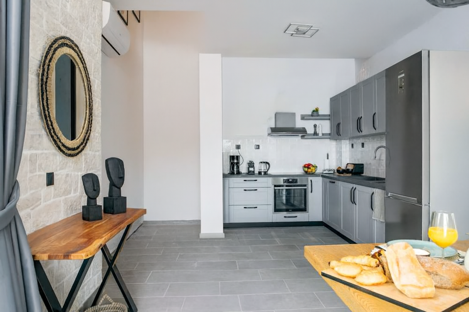 tasos-luxury-studio-5