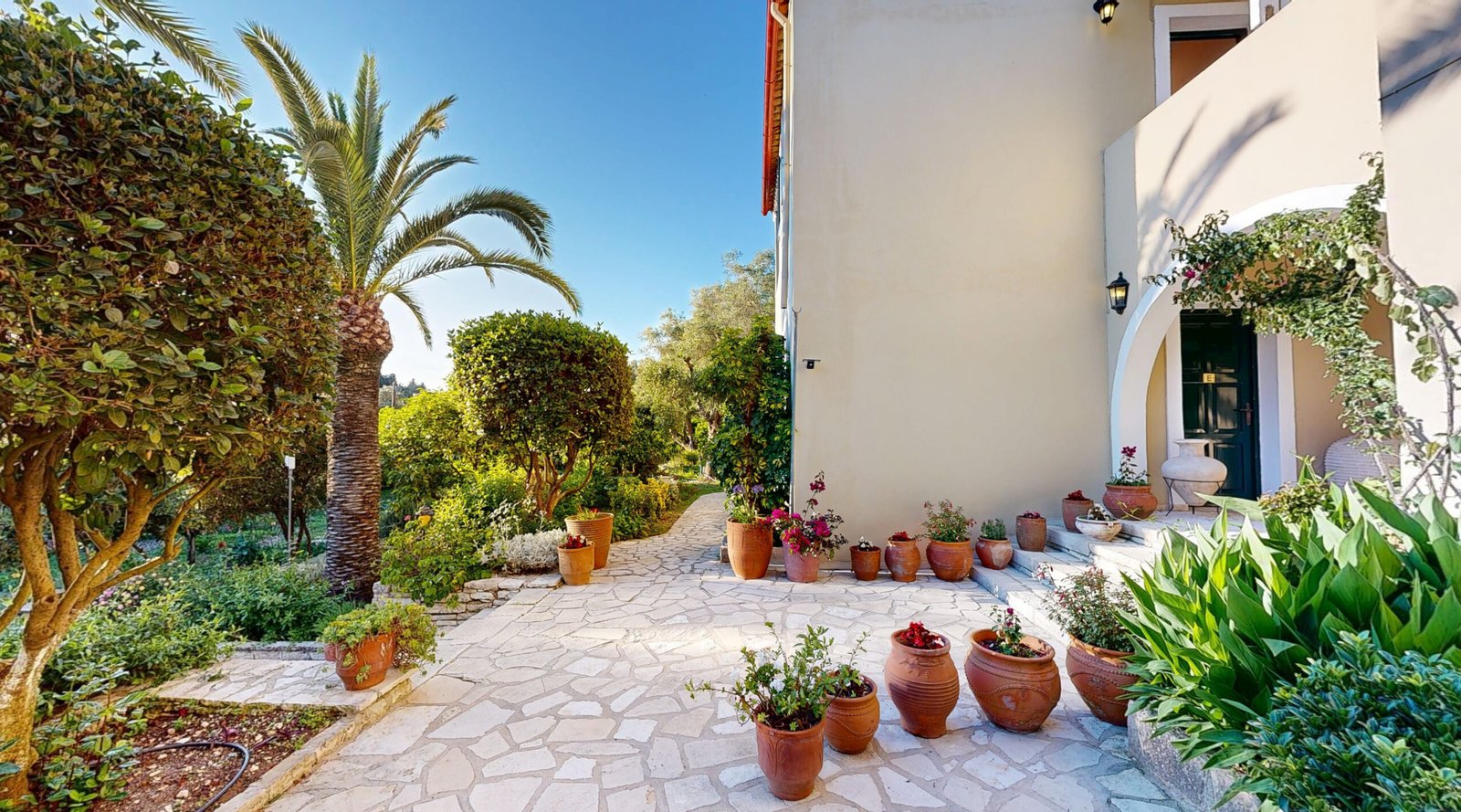 andrikos-studios-paxos-outdoor-space-1