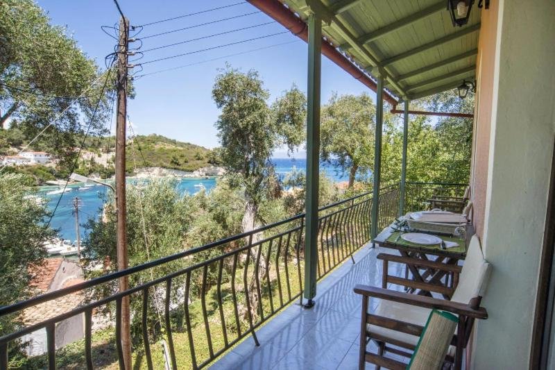 eftichia-cottage-paxos-balcony-02