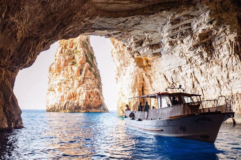 boat-trip-paxos-thalassa-travel-11