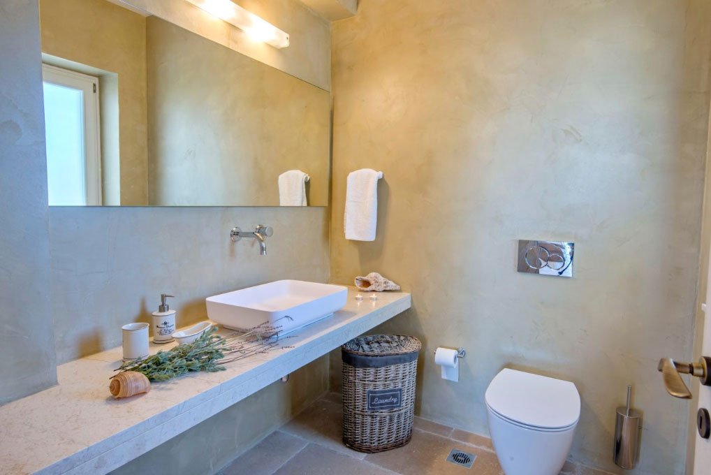summer-breeze-villa-paxos-bathroom-01
