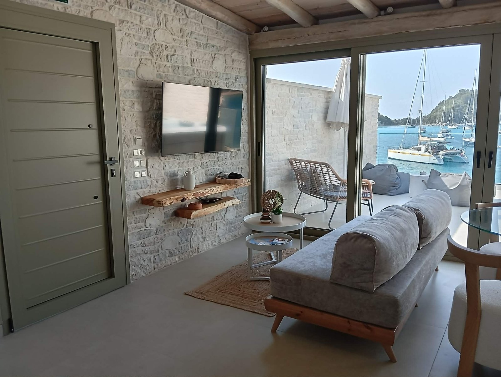 tasos-luxury-studio-paxos-12