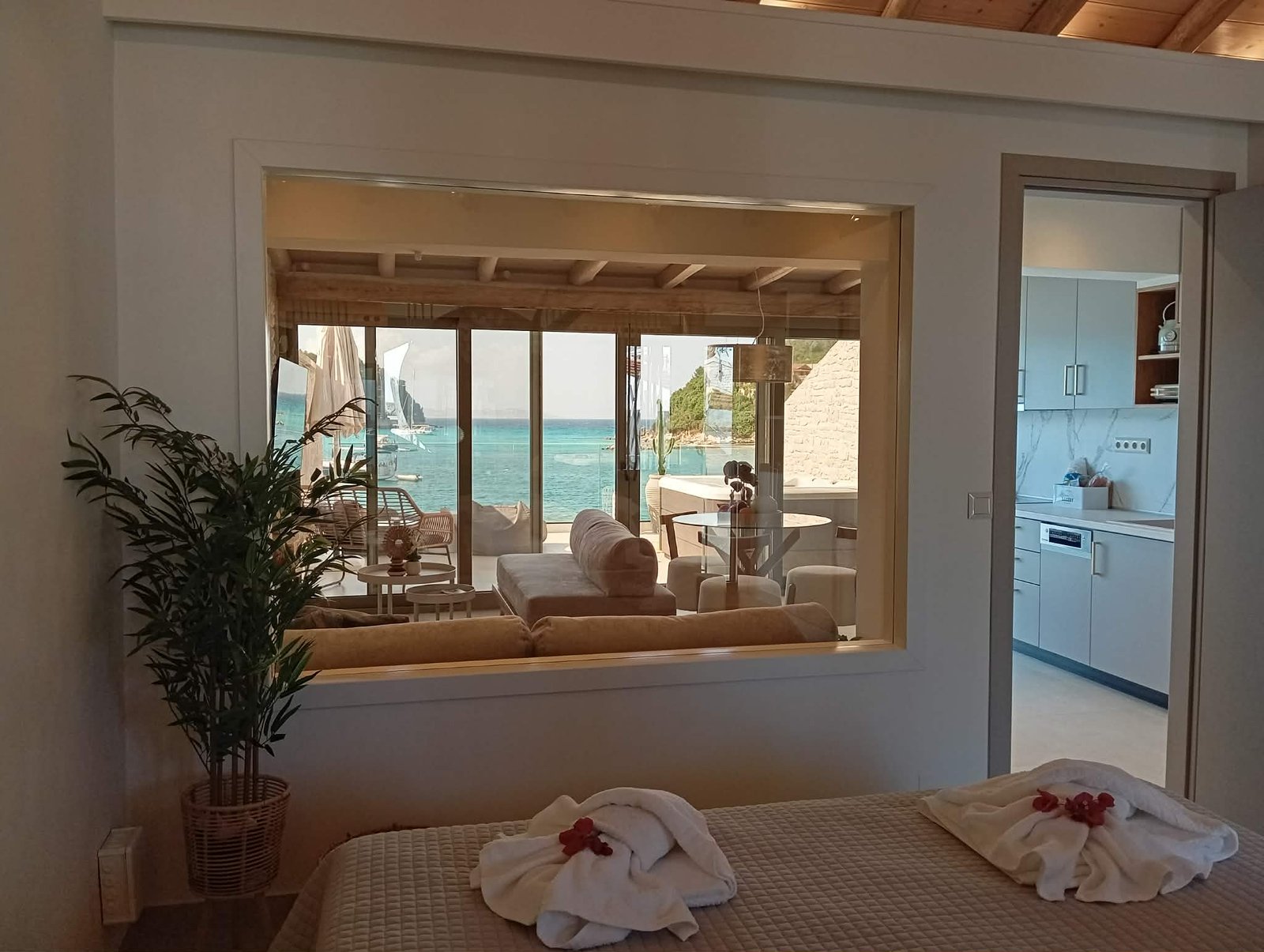 tasos-luxury-studio-paxos-17