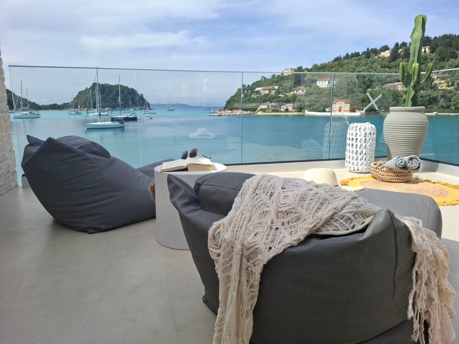 tasos-studio-paxos-40