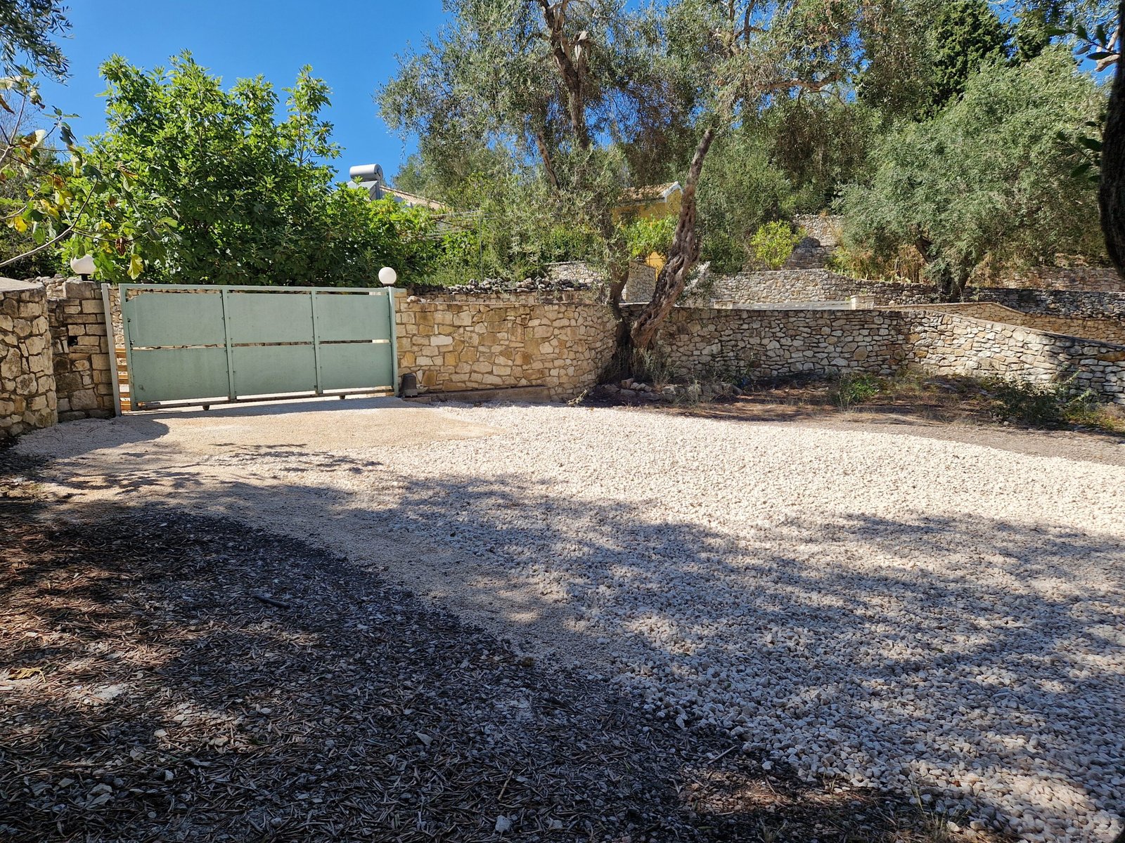 theseus-villa-paxos-outdoor-space-04