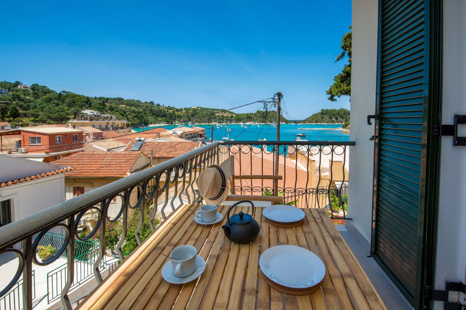 titi-lower-paxos-outdoor-space-03-2