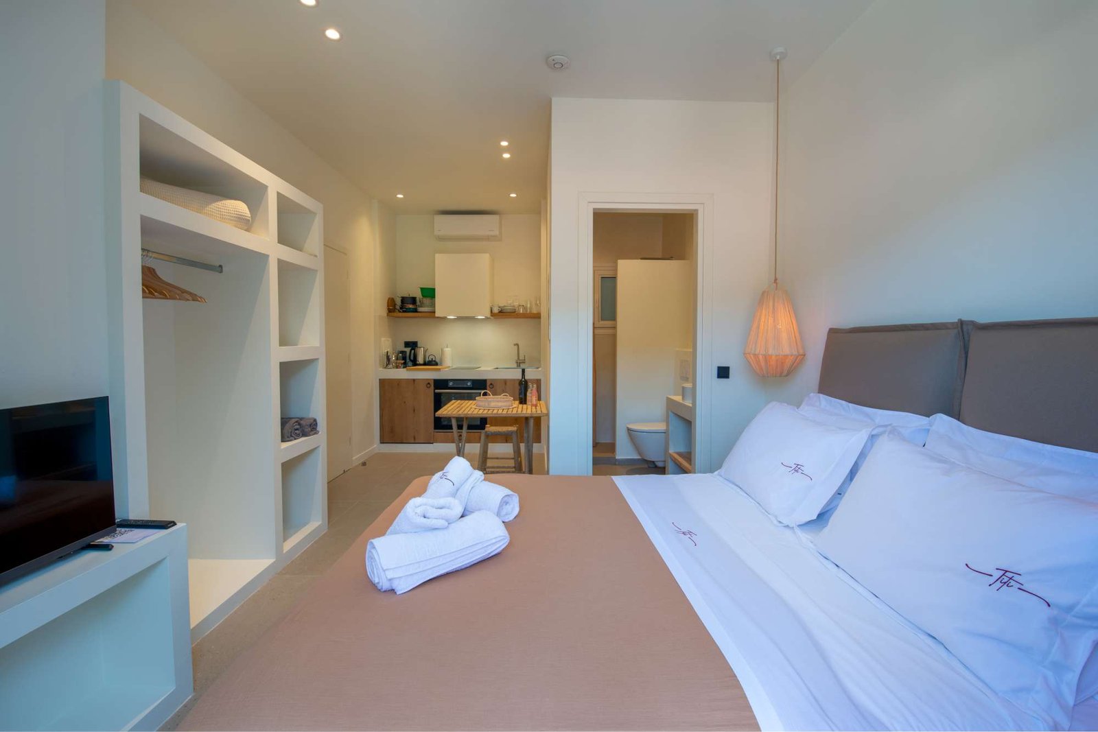 titi-studio-paxos-01