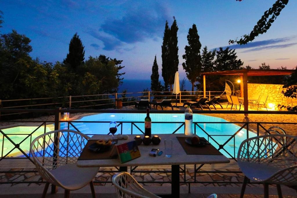 villa-aloni-paxos-pool-02