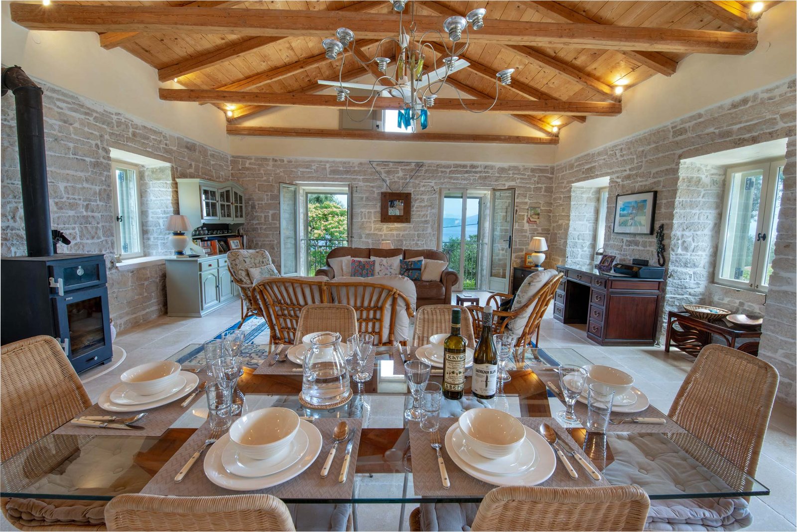 villa-amara-paxos-livingroom-02