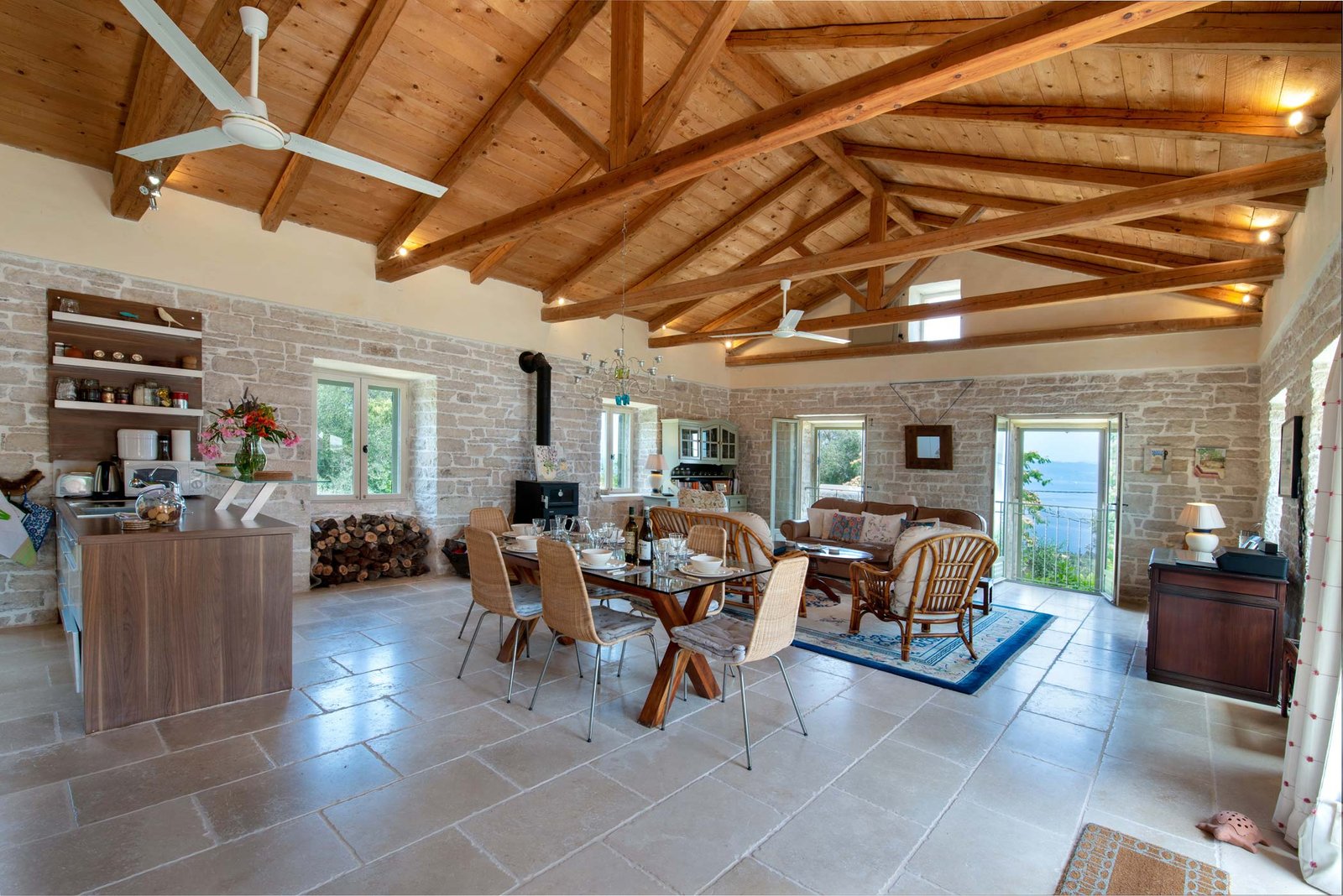 villa-amara-paxos-livingroom-04