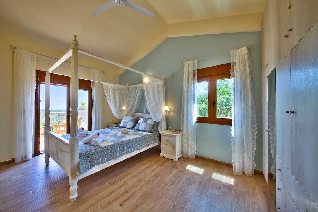 villa-androniki-paxos-bedroom-06