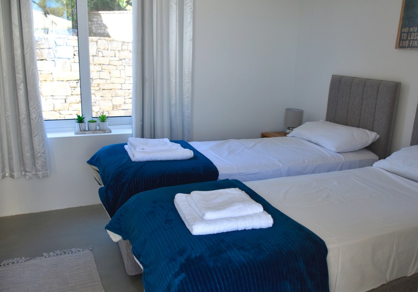villa-petalouda-paxos-bedroom-03