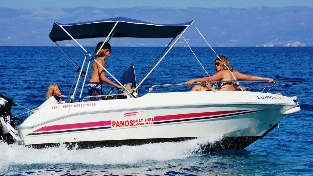 boat-hire-paxos-thalassa-travel-02