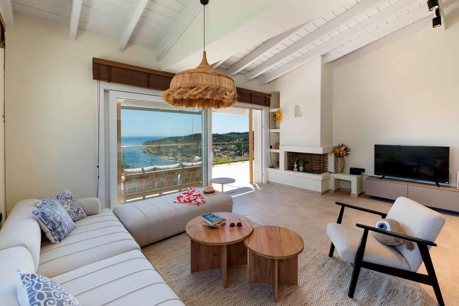 above-blu-villa-paxos-livingroom-01